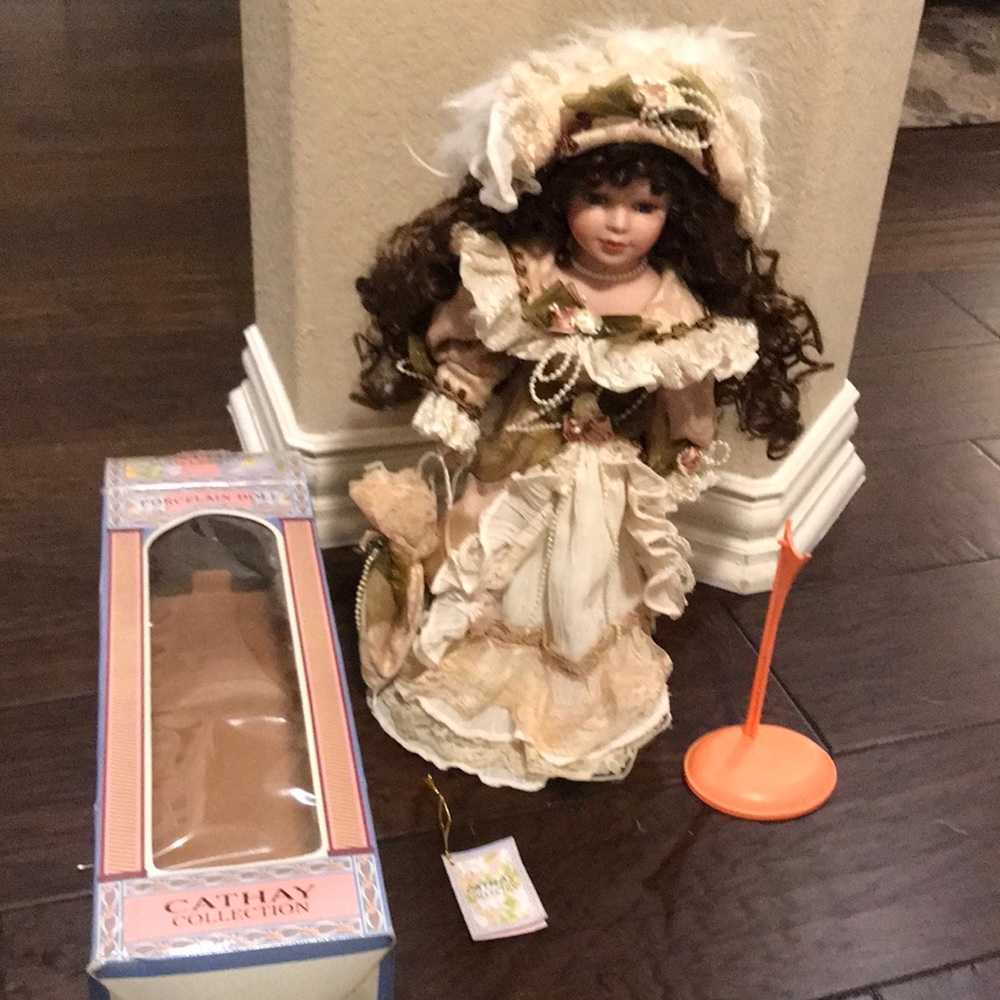 Cathay collection porcelain doll name Kelly